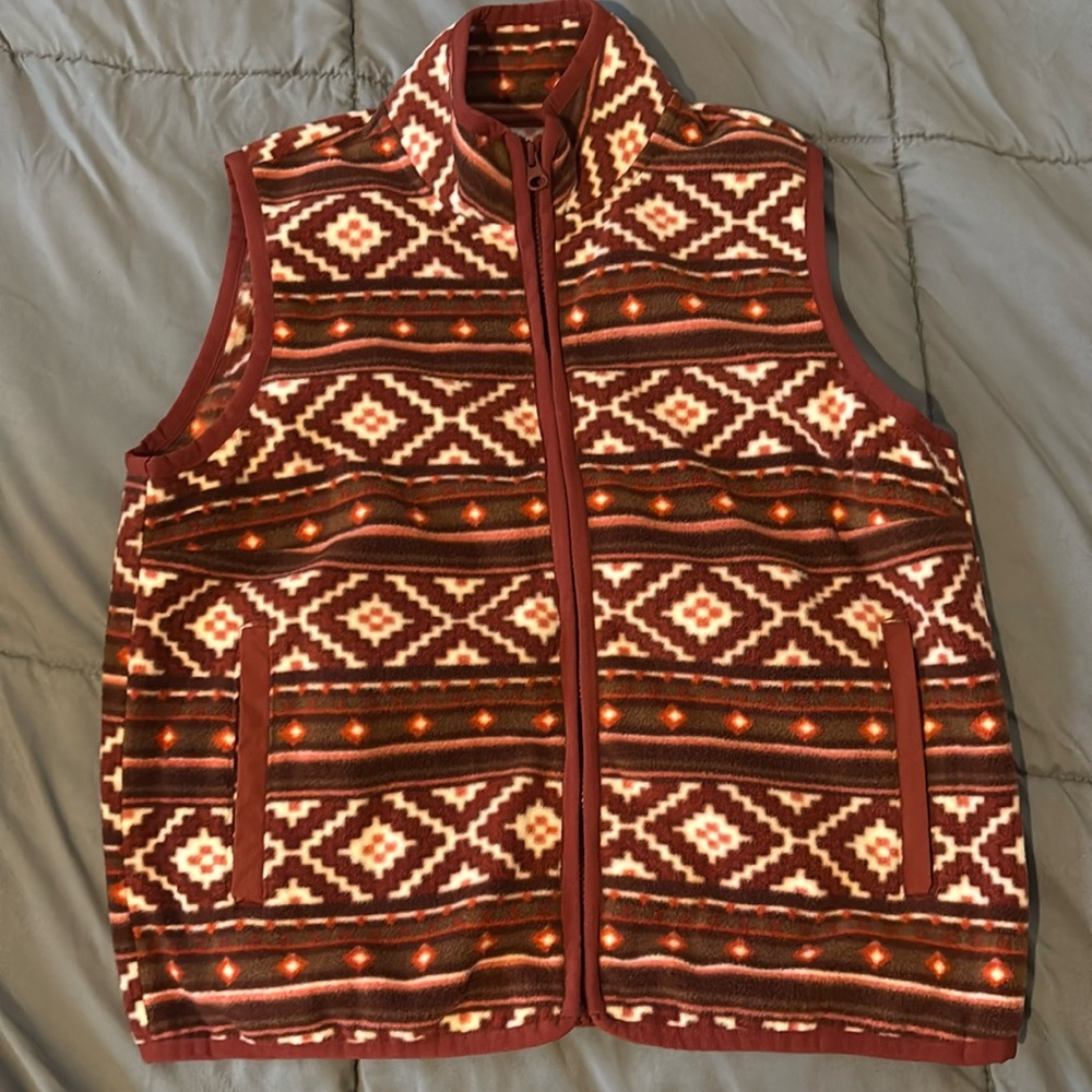 Shyanne women’s Southwestern print fleece vest, size small